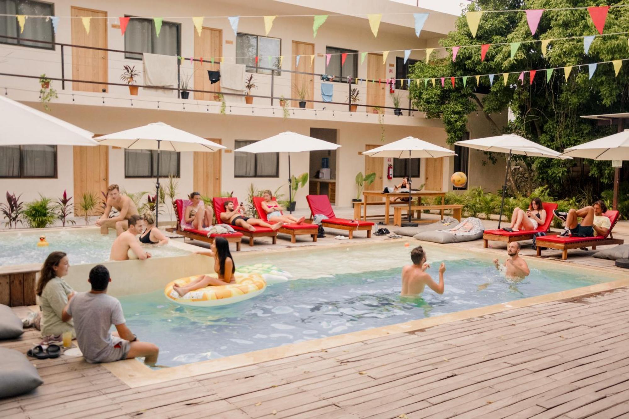 Che Valladolid Hostel & Bar Adults Only Zewnętrze zdjęcie